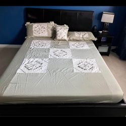 Queen Bed Frame With Free Slates