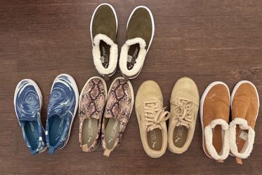 Women’s puma shoes $25each/$100 alll