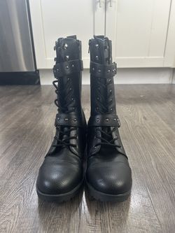 Women’s Faux Leather Lace Up Combat Boots