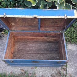 Vintage Storage trunk