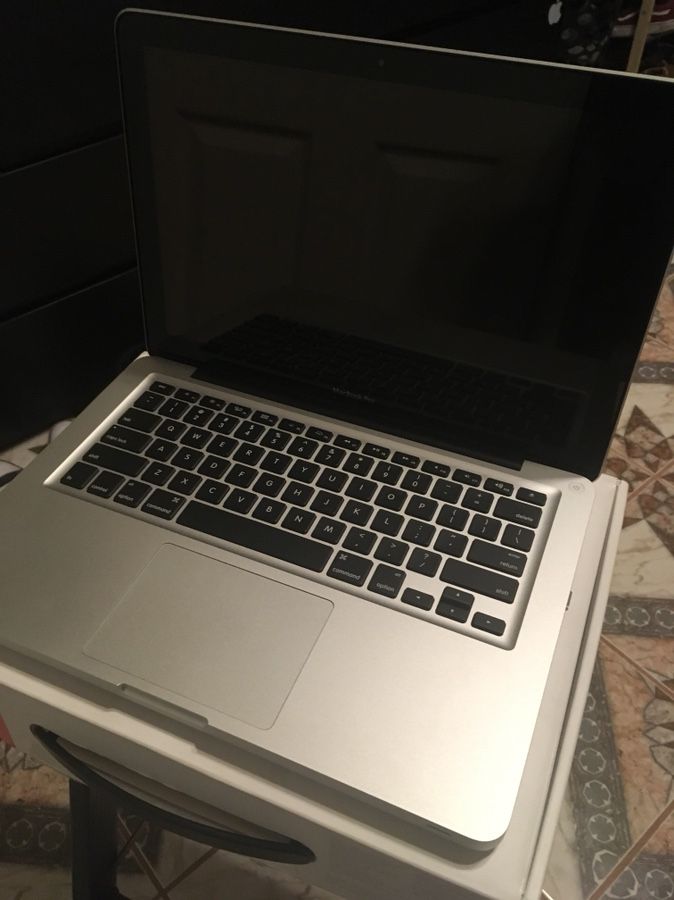 MacBook PRO (13.3inch) for sale[new rarely used!]