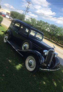 1934 Chevrolet deluxe