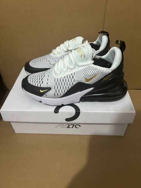 Nike Air Max 270