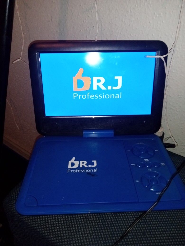 portable DVD player 