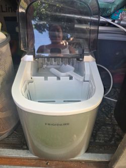 Maquina para hacer hielo.