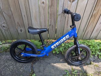 Strider balance bike for toddlers
