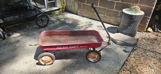 Vintage roadmaster red wagon