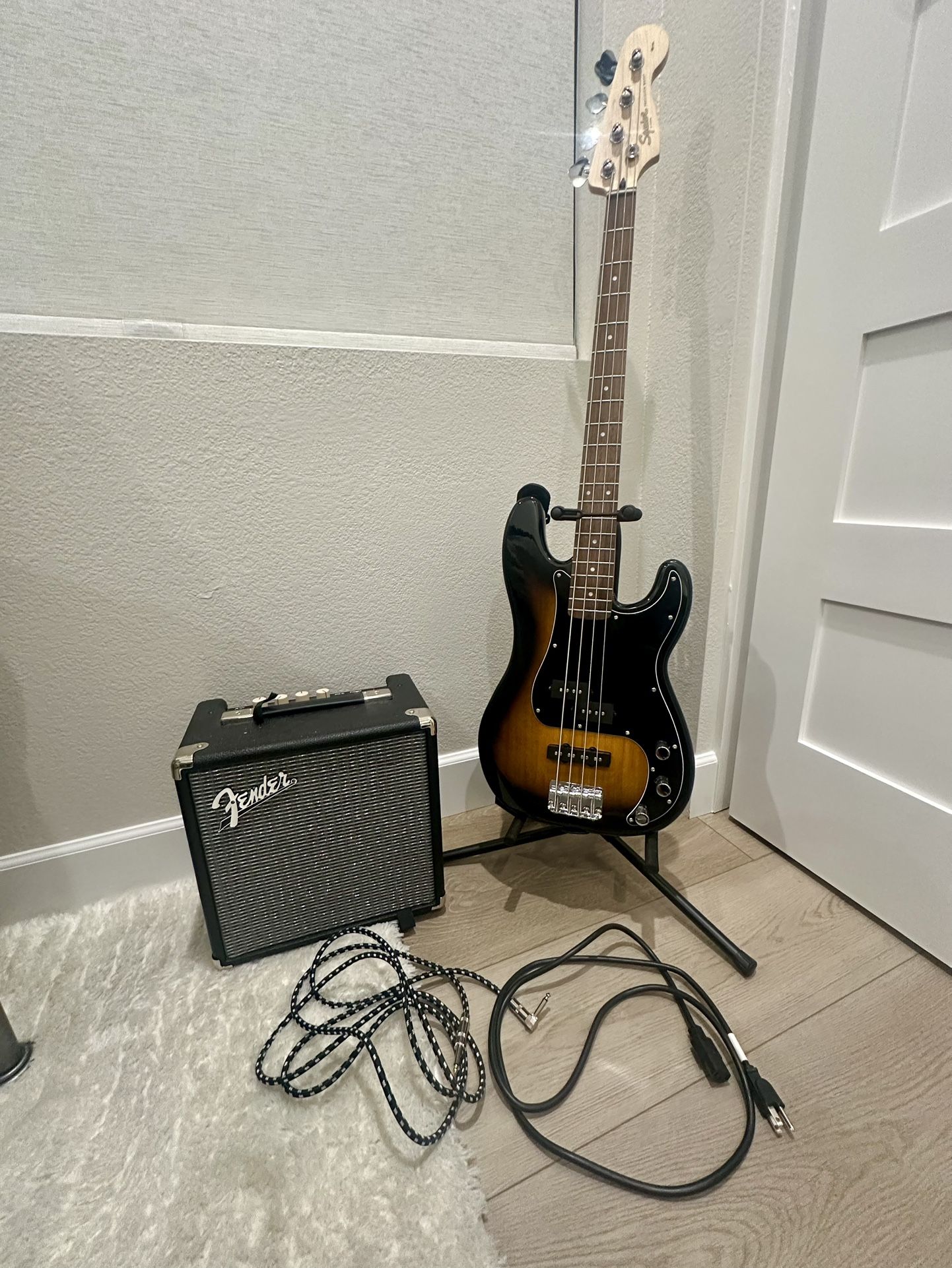 Bass guitar beginner starter pack - Squier Affinity Series Precision Bass PJ Pack - Brown Sunburst