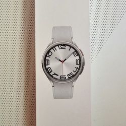 Sealed Galaxy Watch6 Classic 47mm Silver LTE