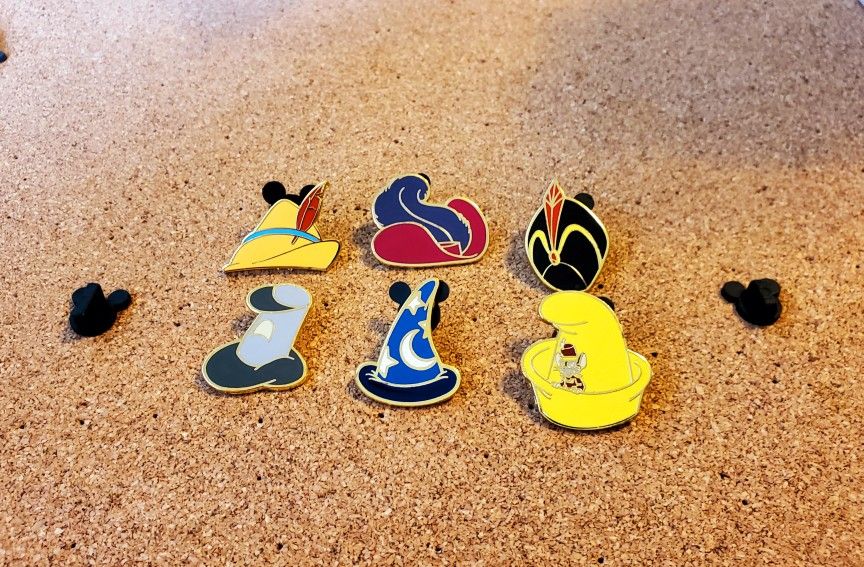 Lot of Disney Pins. Lot 24
