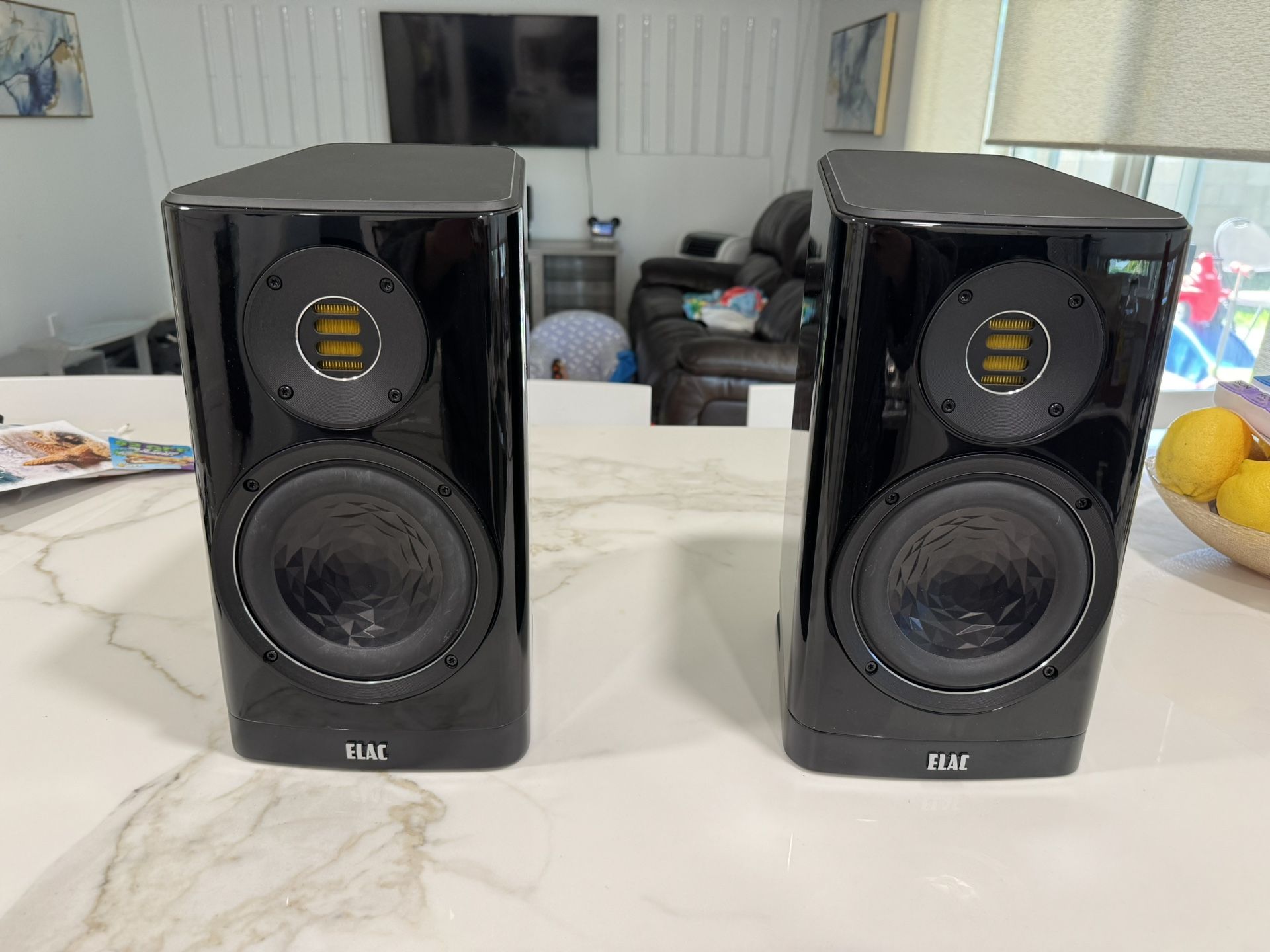ELAC VELA BS 403 Speakers