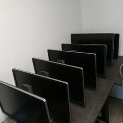 DELL 22" COMPUTER MONITORS