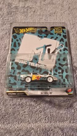 MTV - 84 corvette - Hotwheels premium