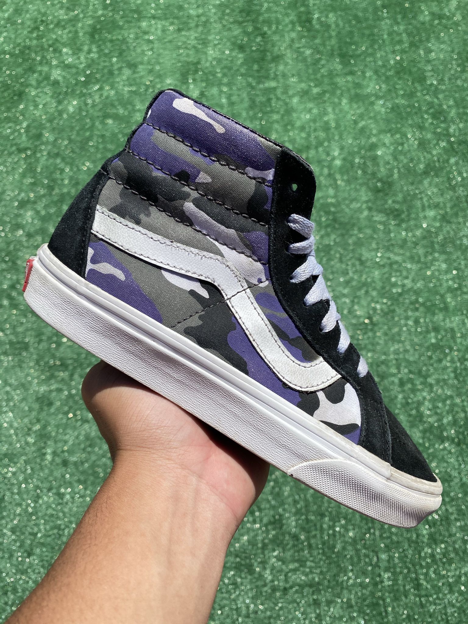 VANS SK8-HI “PURPLE CAMO” (Size 5.5, Youth)