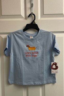 Brand new Girls “Life’s better with Dogs” tee size M