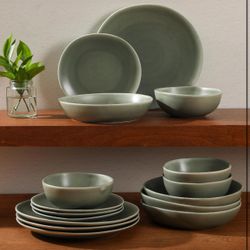 Gibson Elite Zion Mist 16 Piece Stoneware Reactive Glaze (Service for 4) Ceramic Plates and Bowls Modern Organic Dinnerware Set - Green