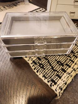 3 Drawer Acrylic Jewelry Box 
