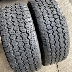 Pair Tires 265 60 18 