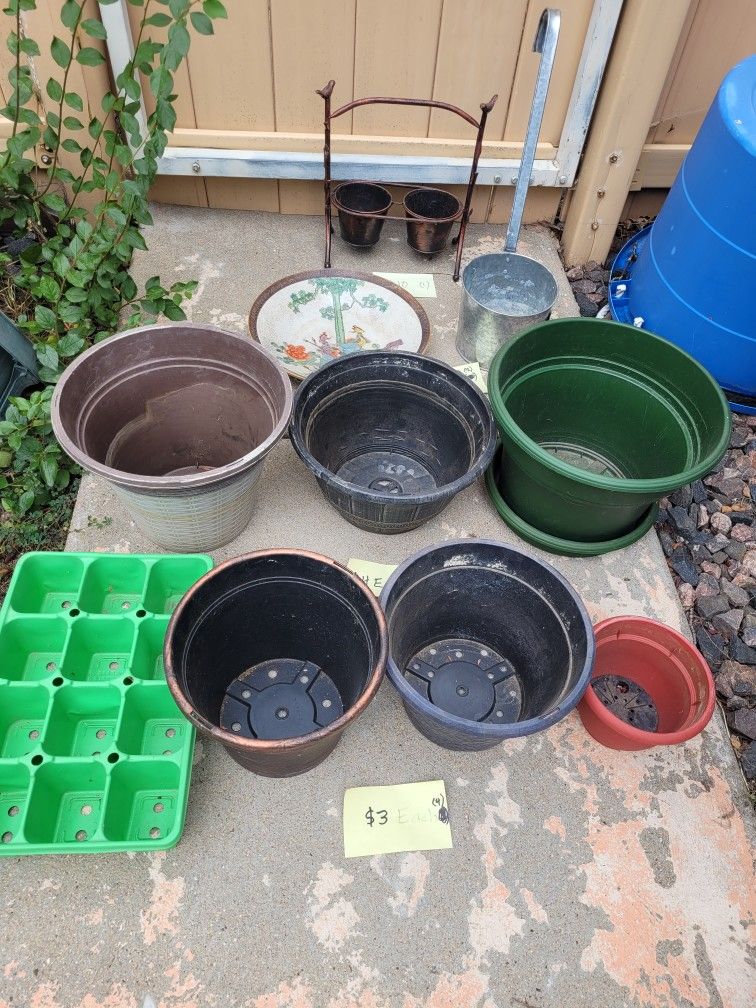 Flower pots