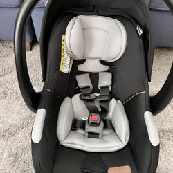 Maxi Cosi Mico Luxe+ Car Seat And Base