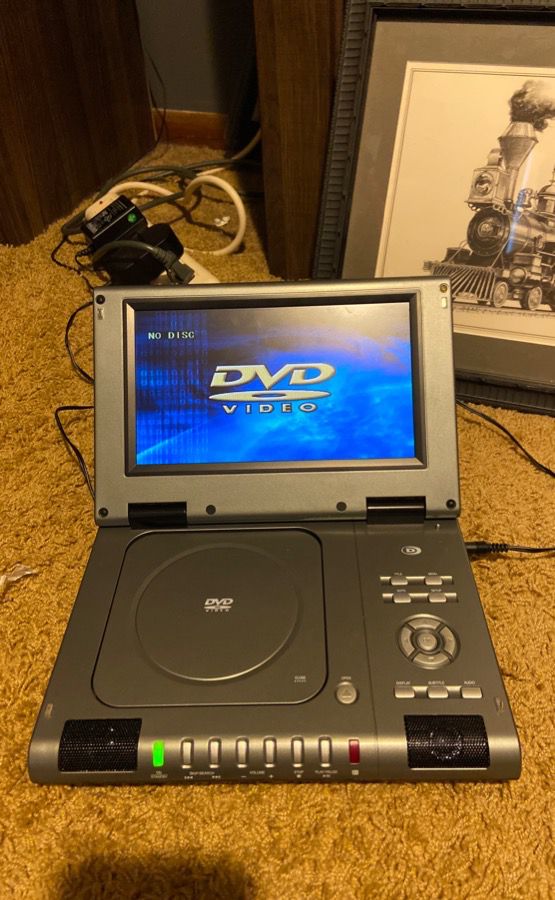 Portable DVD player (non blu ray)