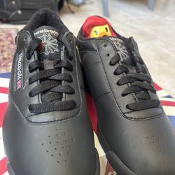 Reebok Classics Brand New Never Worn 