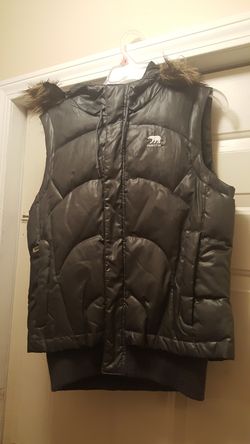 Great name brand vest warm