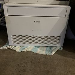 Gree 12,000 BTU Air Conditioner 