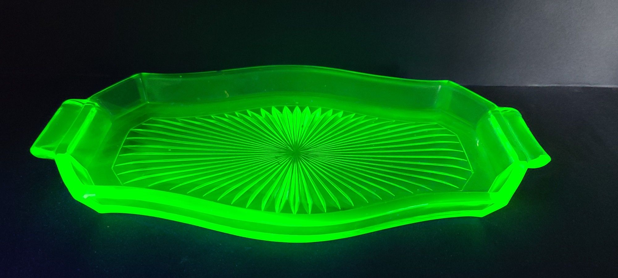 Beautiful Vintage 1920s Uranium Glass Vanity Tray 
