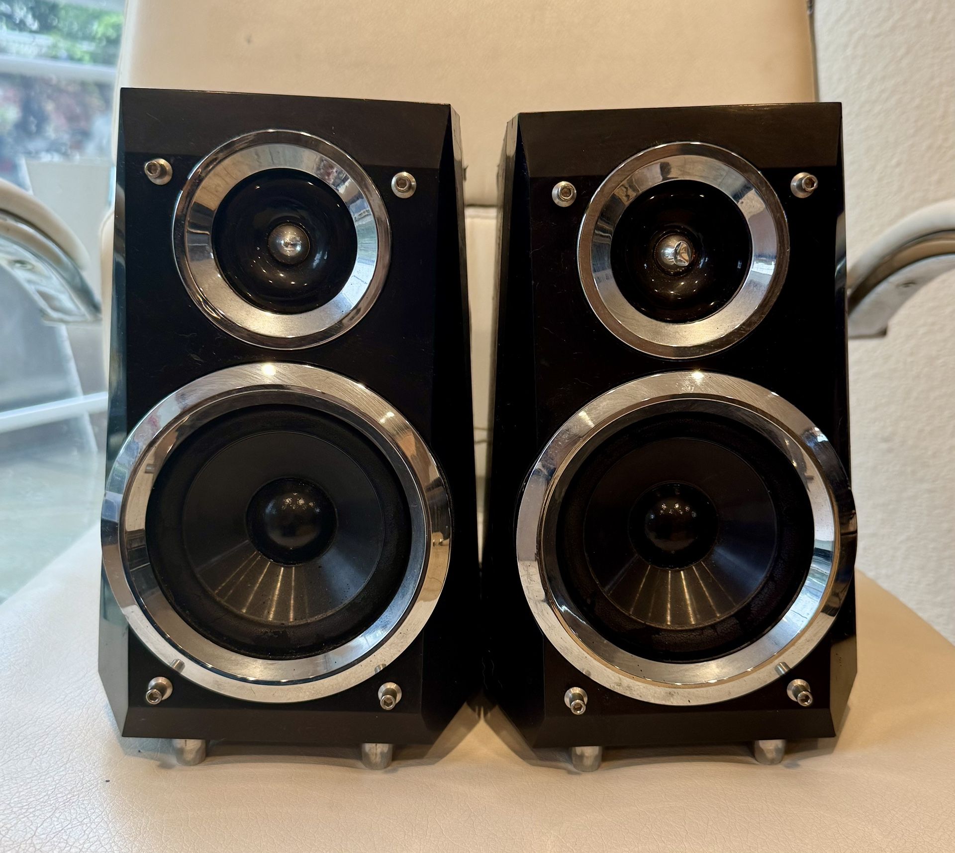 A Pair Of Panasonic Bi-Wire HiFi Stereo 70w x2 Speakers