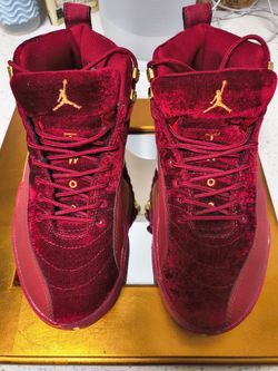 Woman's Jordan Retro 12