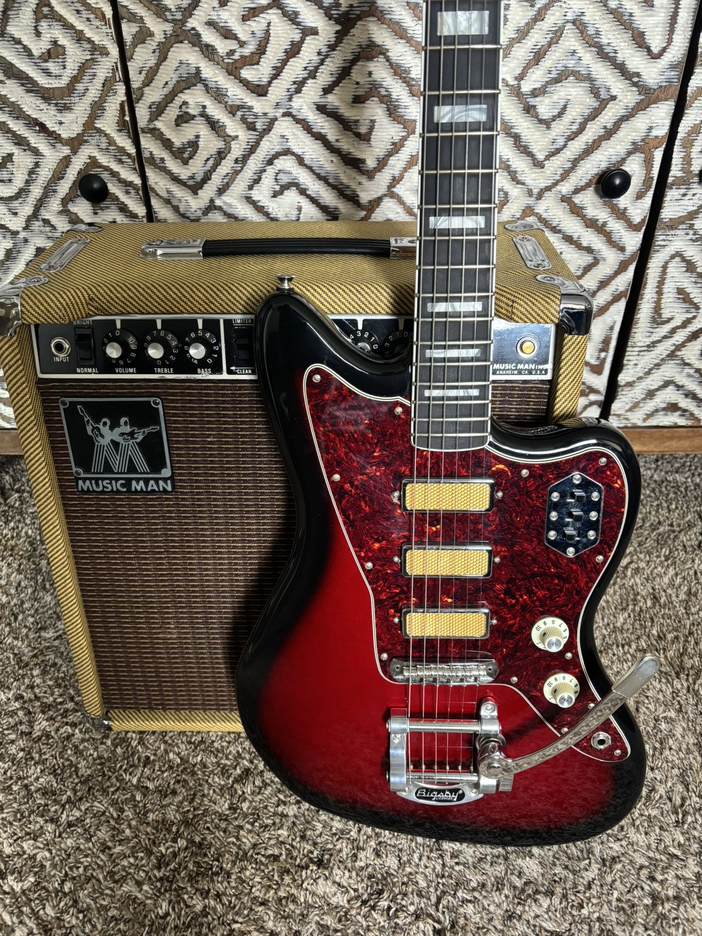 Fender Jazzmaster Gold Foil Pickups w/ Bigsby MIM