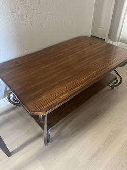 Dining room table