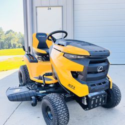 Cub Cadet XT1 LT46 XT1 ENDURO SERIES RIDING MOWER (NEW) 