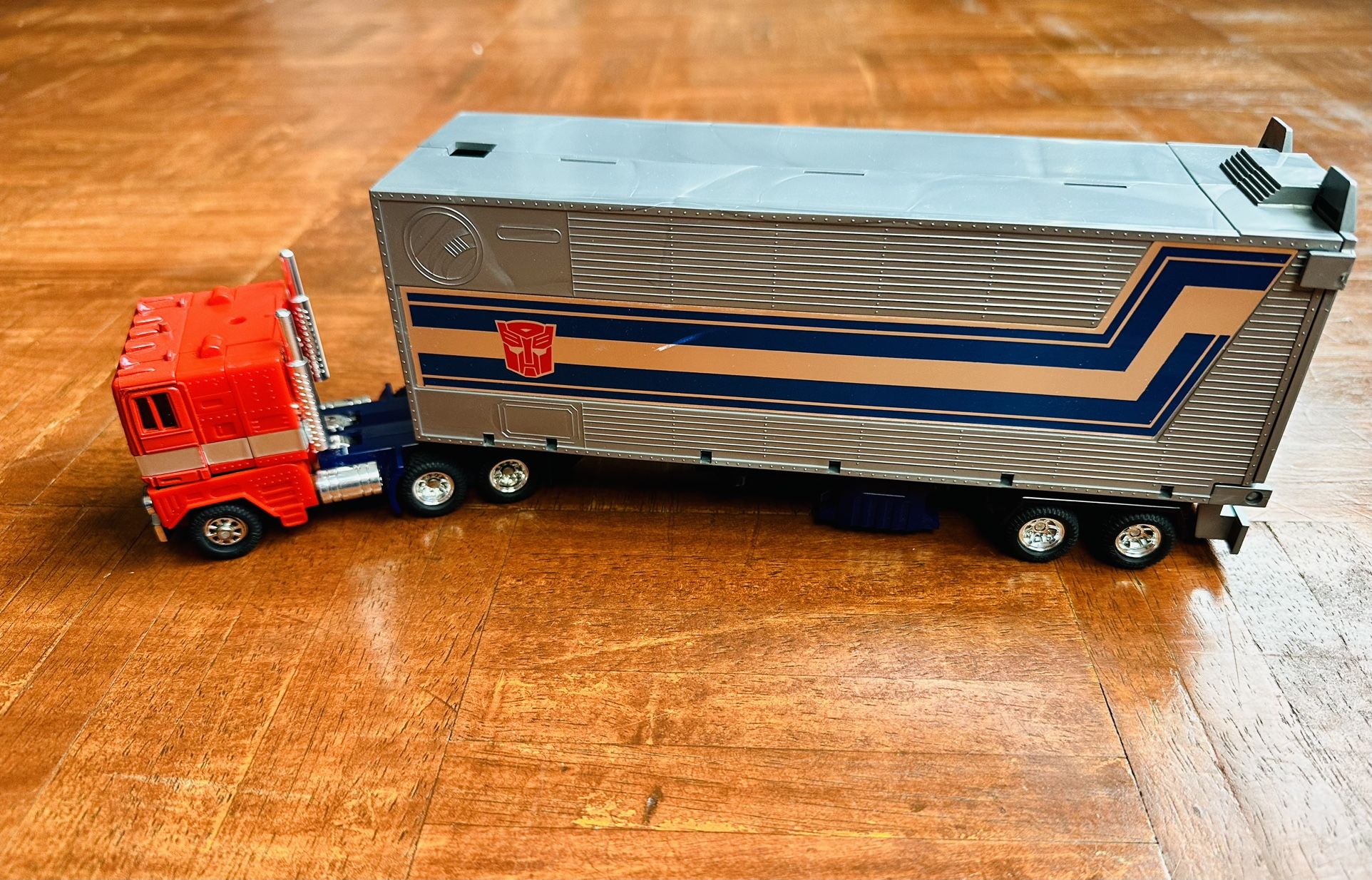 Transformers Original G1 Pre Rub Optimus Prime w/Trailer & Roller Scout