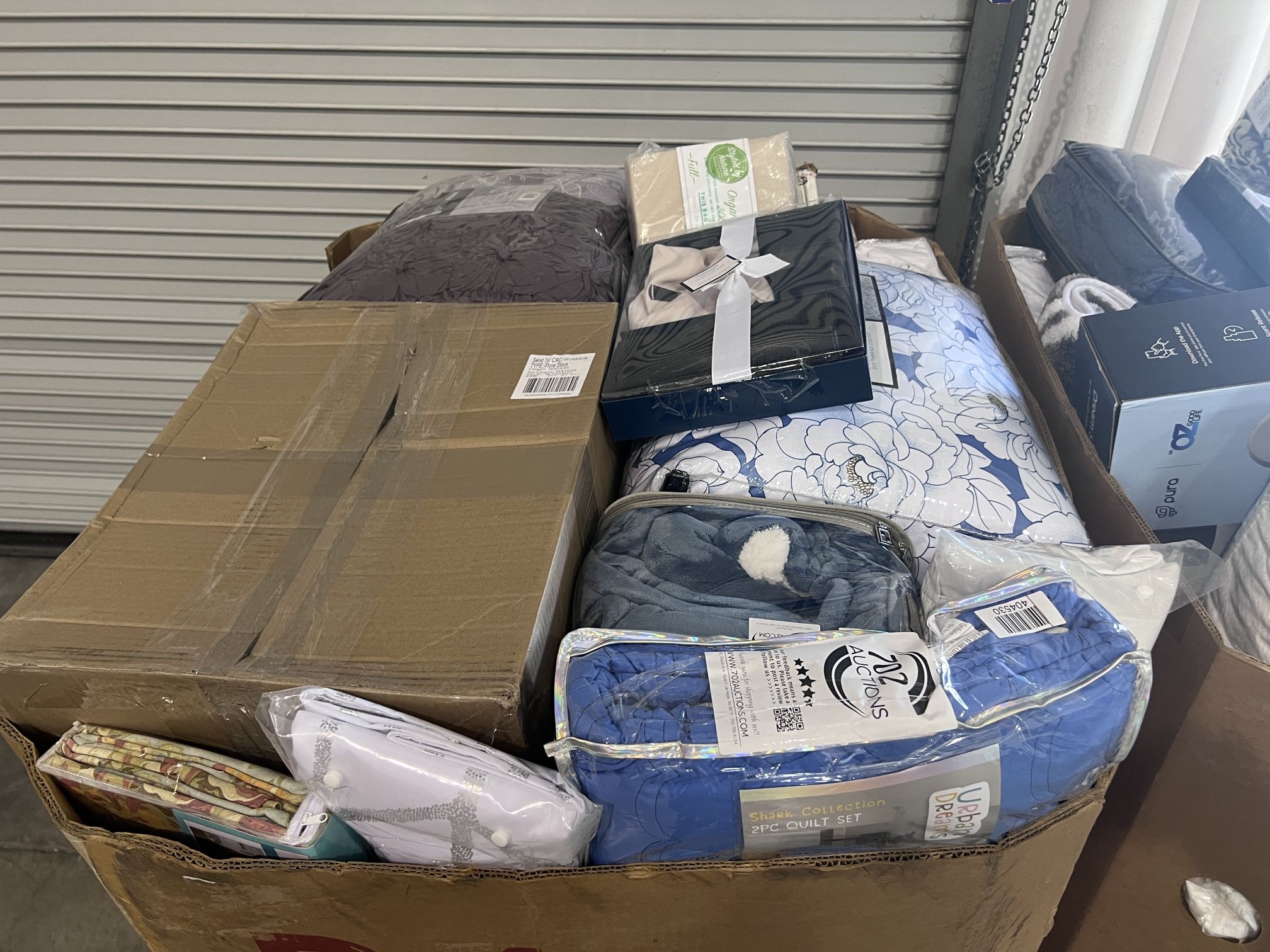 Macys & Amazon Overstock Liquidation Pallets