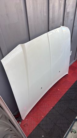 Chrysler 300 OEM hood
