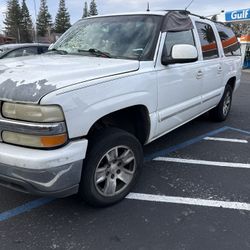 Por Partes O Completa  Suburban 2002