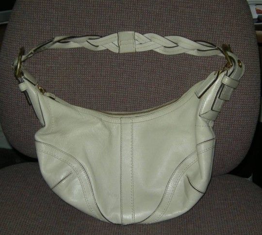 Coach Beige Leather Purse Hand Bag