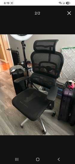 Black Mesh Ergonomic Office Chair with Headrest