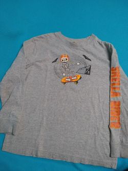 boy's t-shirt / camiseta de niño size S (6/7)
