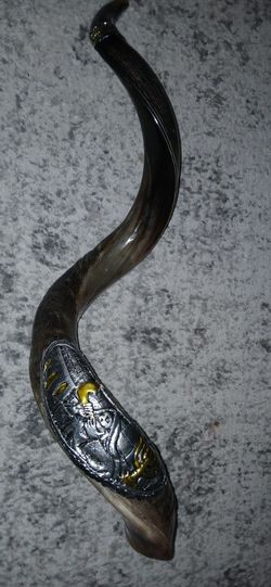 BRAND NEW ENGRAVED SHOFAR 42 INCHES