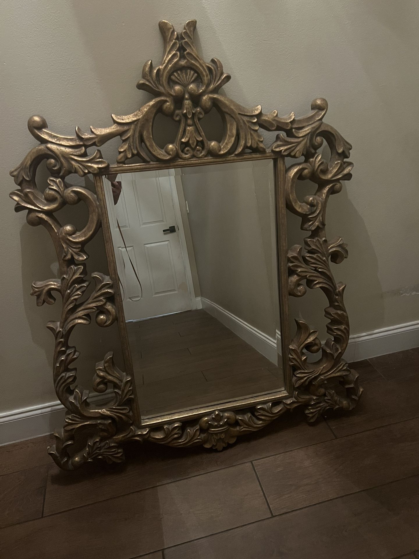 Beautiful Antique Gold / Baroque Style Mirror