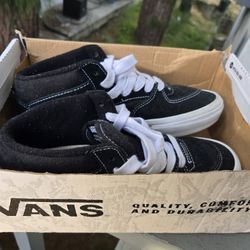 VANS - Half Cabs Size 5