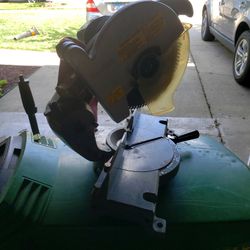Makita 10" Chop Saw