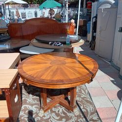 Vintage Neoclassical Mahogany Jupe Style Dining Table Ornate Details Paw Feet Sturdy $1350 OBO