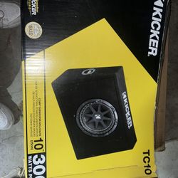 Kicker 300watt  10” Sub