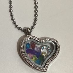 Heart Charm Necklace With Lose Charms Inside Very Cute *New