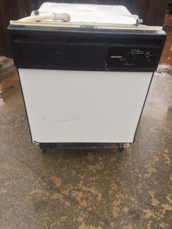 Hotpoint Dishwasher