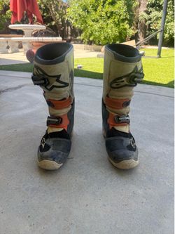 Alpine star boots tech 7 size 8 color orange,blue,white